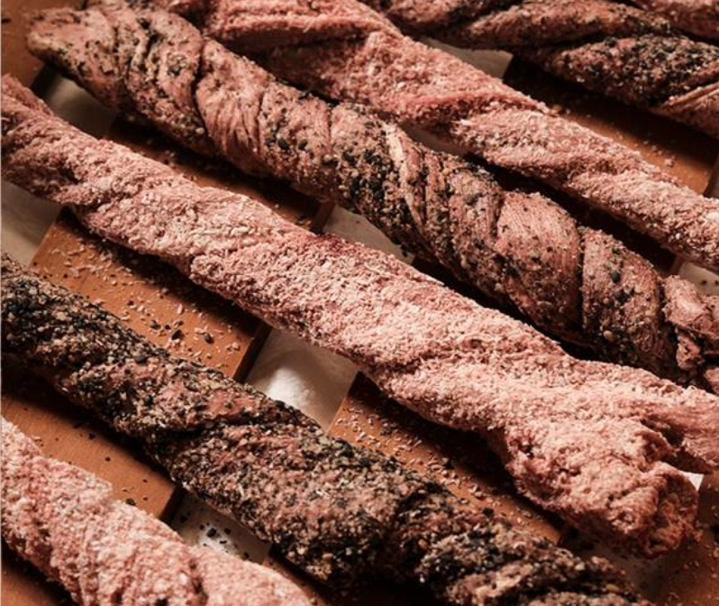 Fredy | Horse Esophagus Twists with Black Sesame & Coconut – 2 Pack