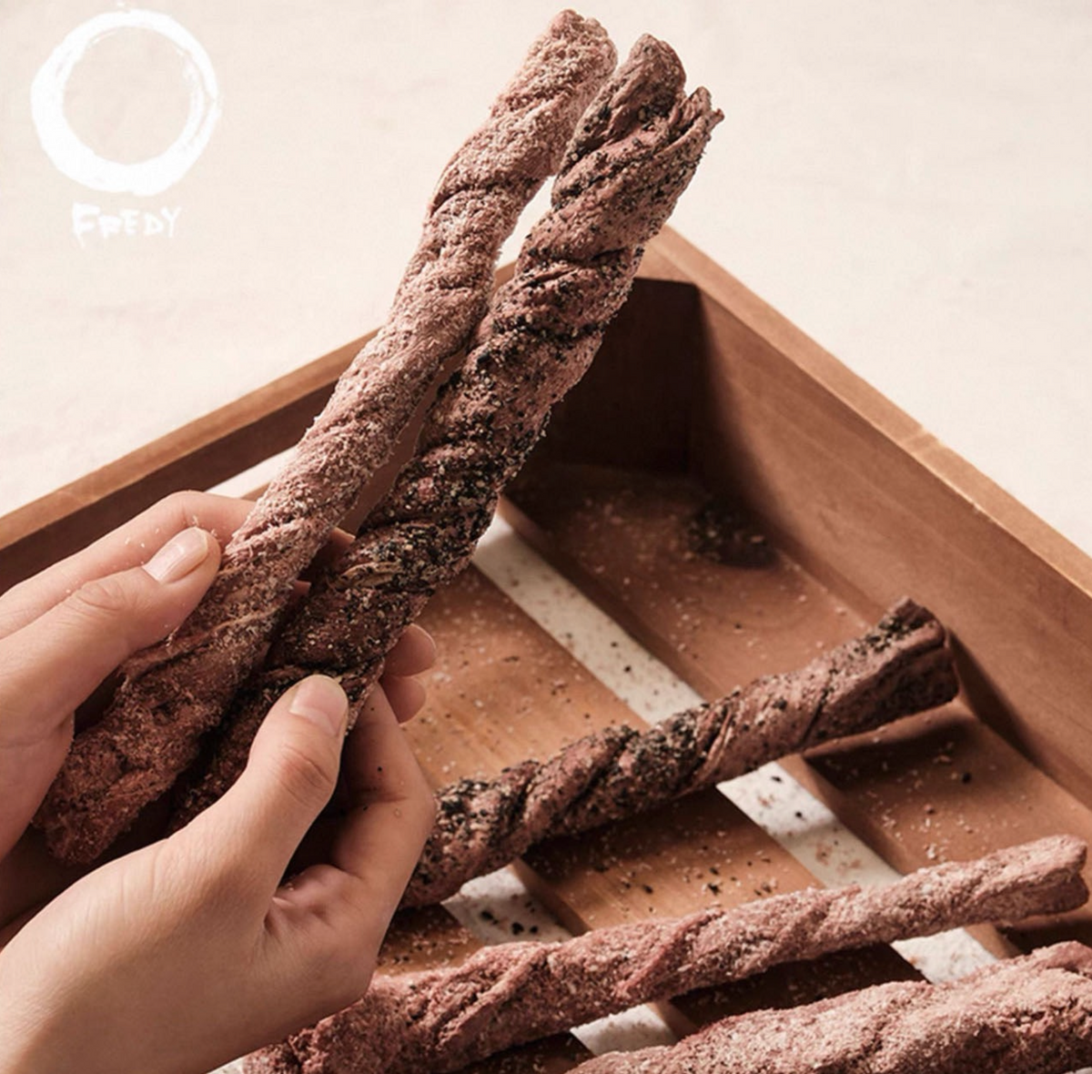 Fredy | Horse Esophagus Twists with Black Sesame & Coconut – 2 Pack