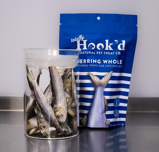 Totally Hook’d | Herring  Whole  · 2 oz