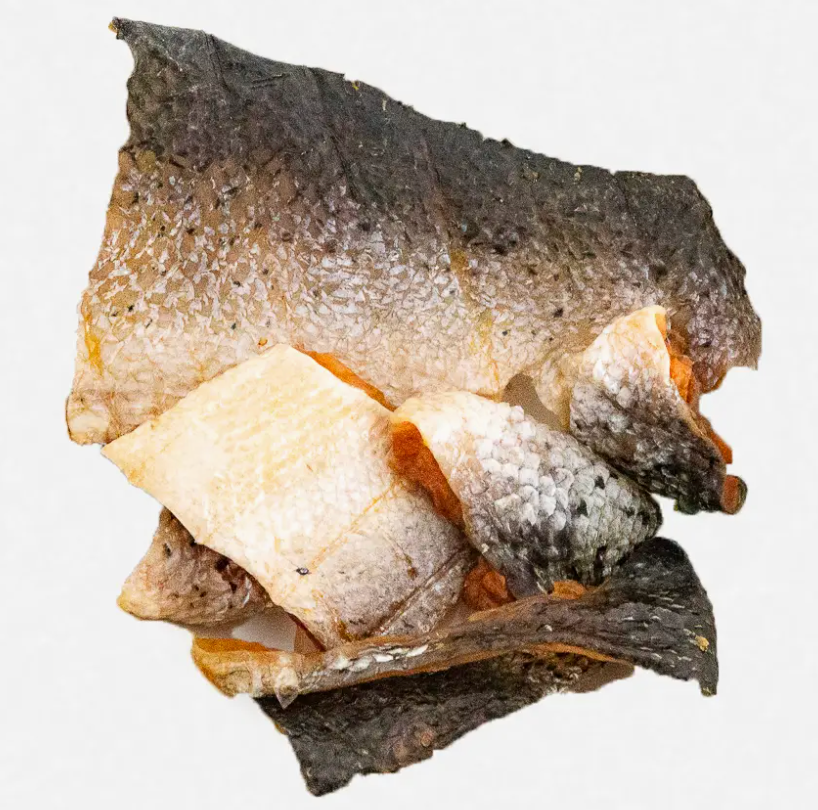 Wild n Fresh | Dehydrated Salmon Skin Twists  · 4 oz