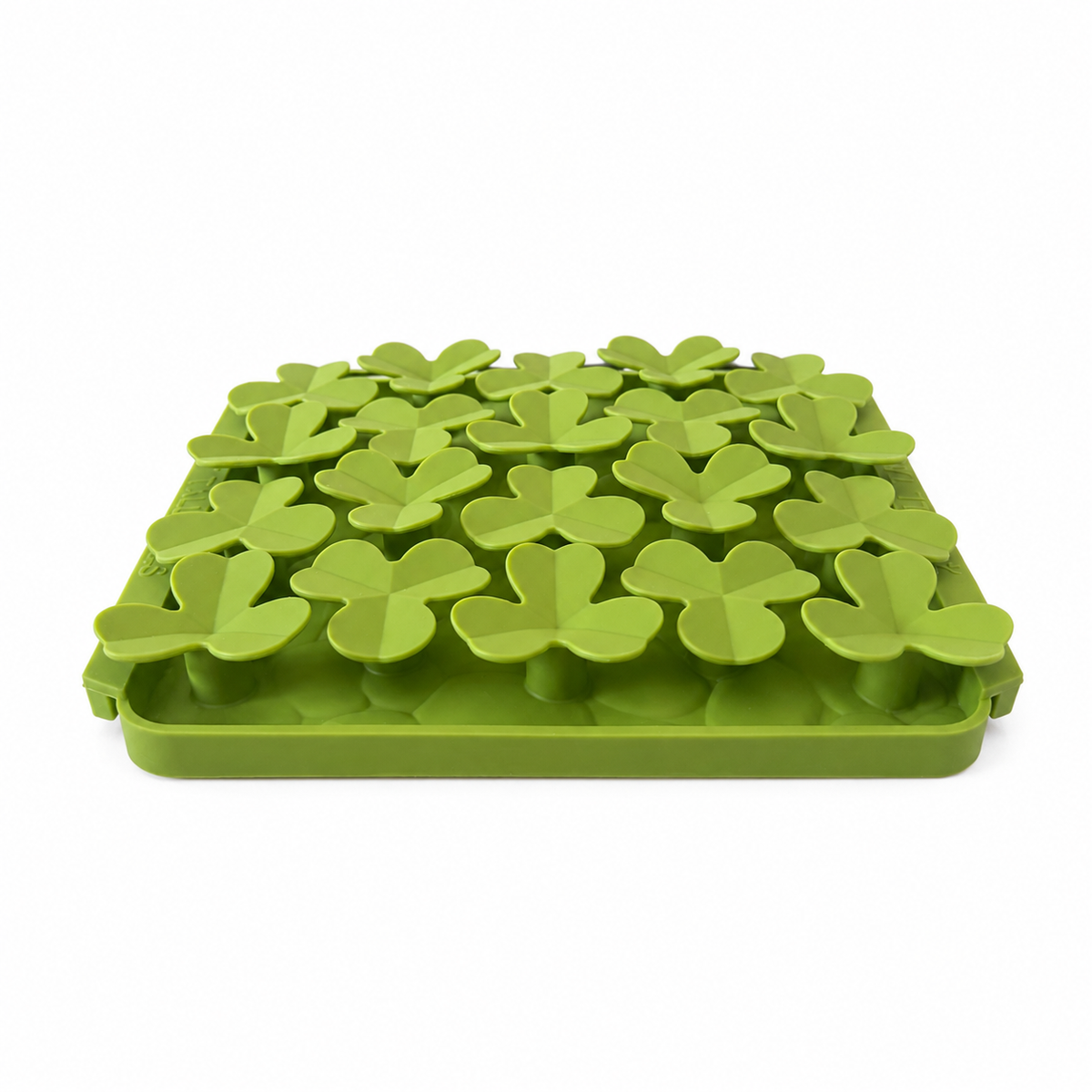 Tall Tails | Clover Foraging Mat for Dogs